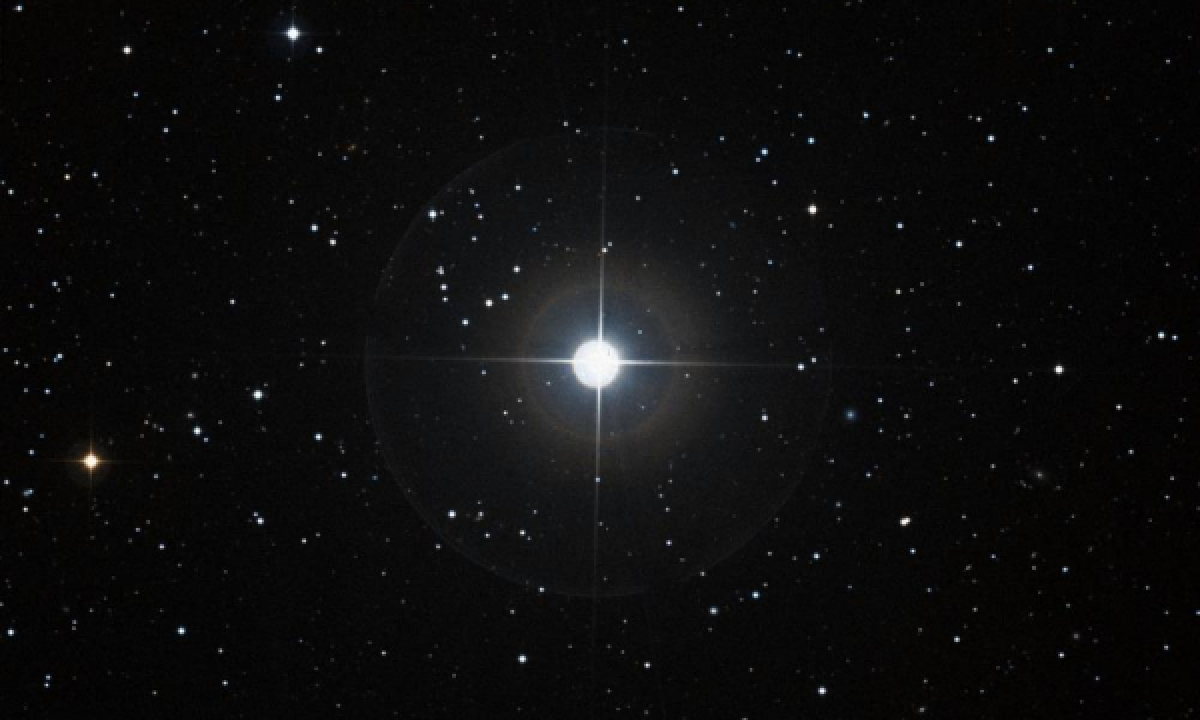 ξ-CrB (Star) - In-The-Sky.org