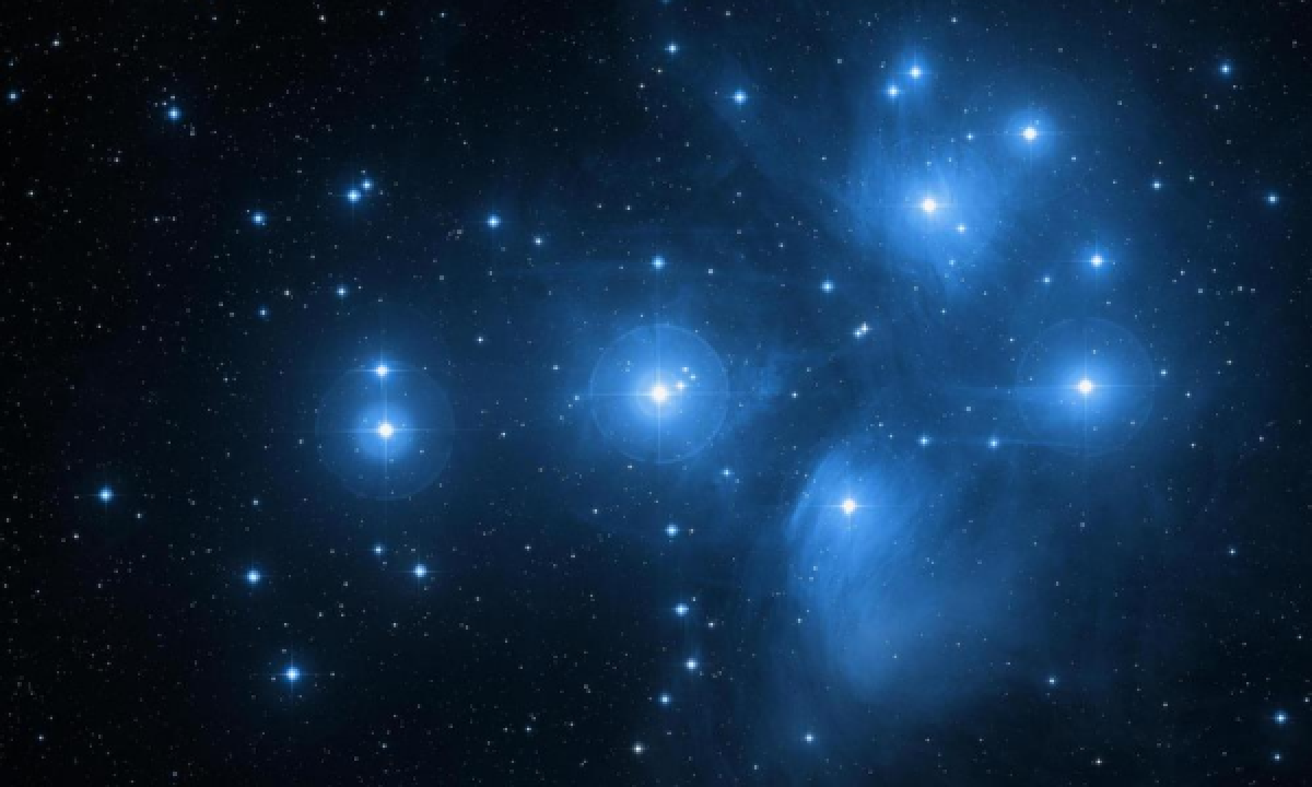 The Pleiades (Open Cluster) - In-The-Sky.org